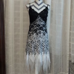Black and white stretch dress